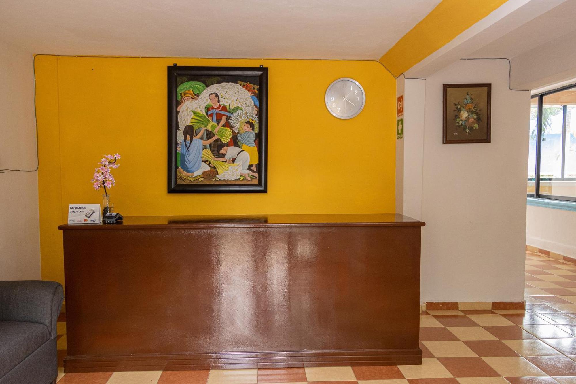 Oyo Hotel Marias,Aeropuerto Internacional De เชตุมัล ภายนอก รูปภาพ