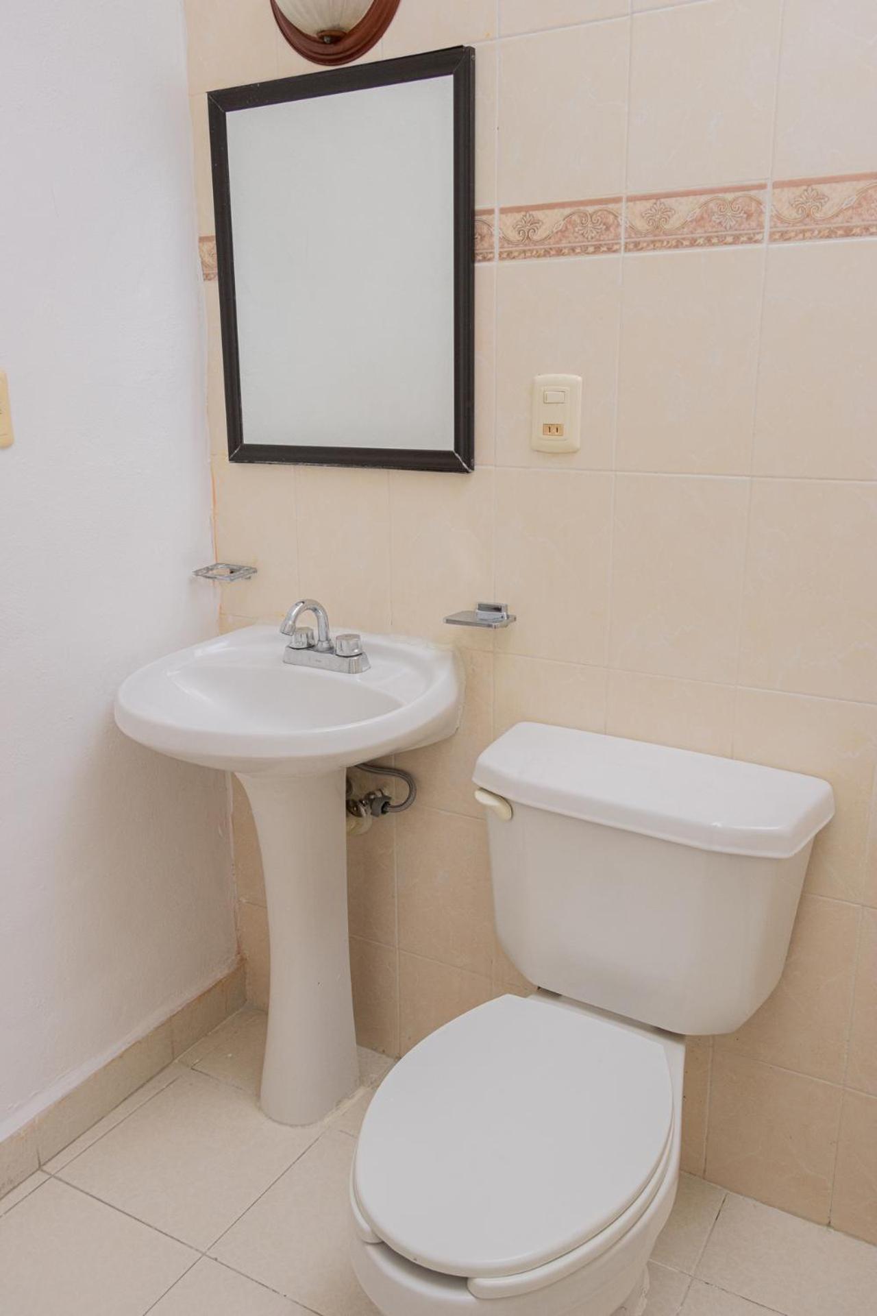 Oyo Hotel Marias,Aeropuerto Internacional De เชตุมัล ภายนอก รูปภาพ